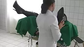 Усещане за гърди sek ...