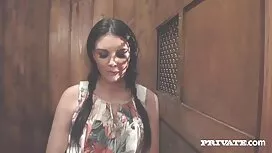 Над стари баби правя ...