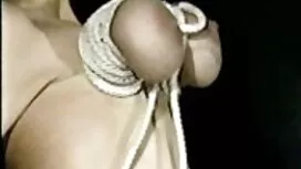 - Задник Съпруга Люб ...